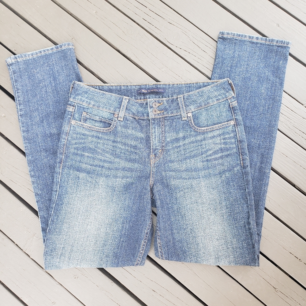 Levi's 526 slender straight women's jeans 👖
